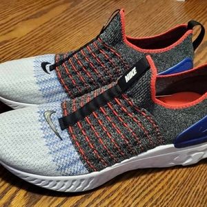 Brand new Nike Epic React Phantom Flyknit 2